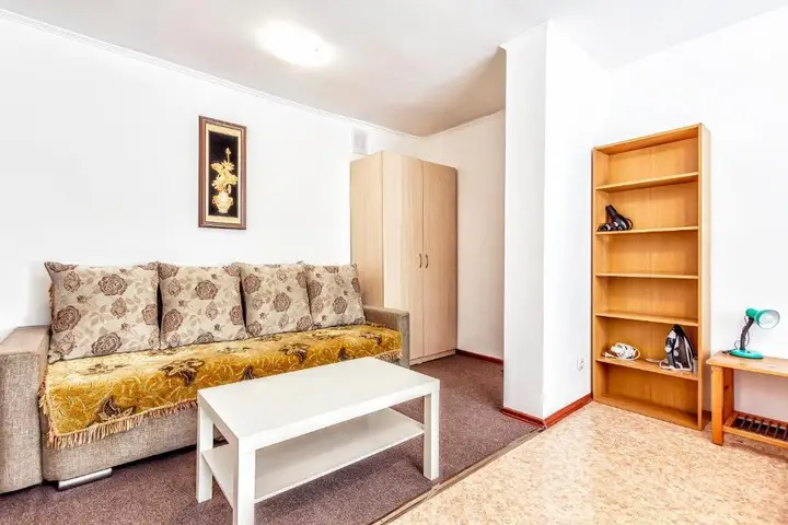 Алматы: 425 Apartamenty v Zolotom kvadrate v tsentre Otlichno podhodjat dlja komandirovannyh i turistov