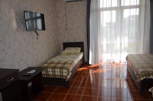 Витязево: Guest House Sovinion
