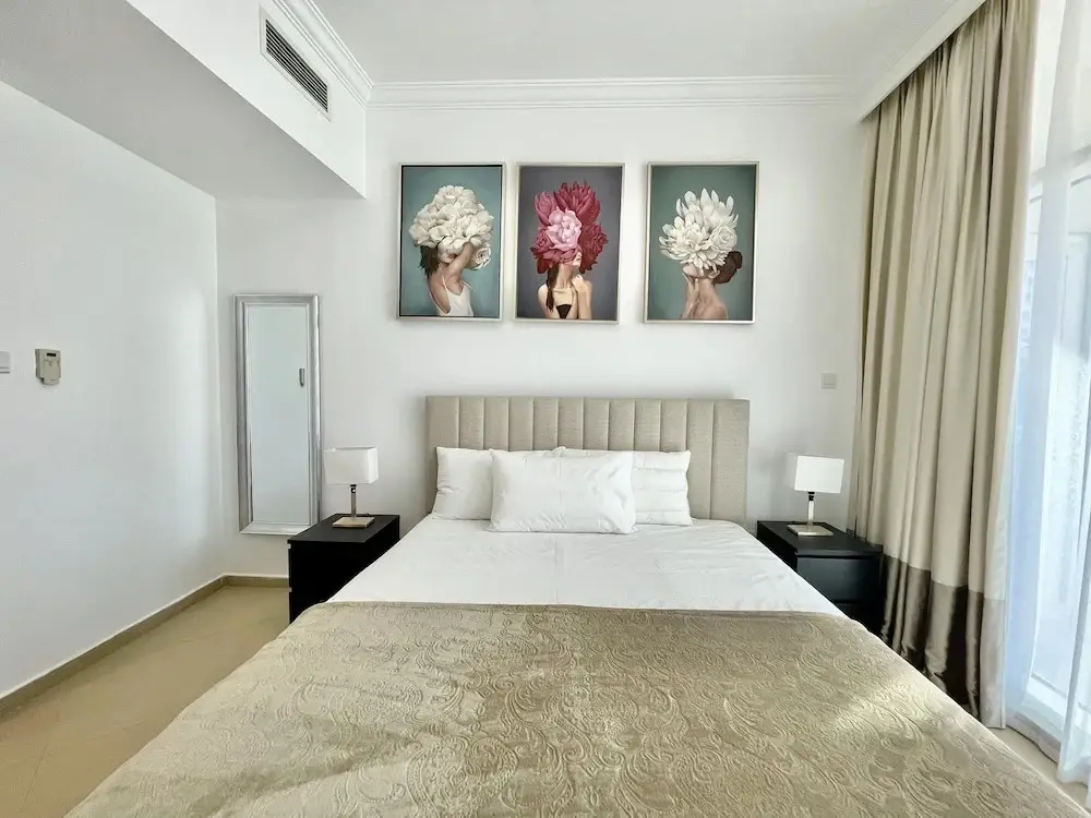 Дубай: Stunning Apartment at Dora Bay Dubai Marina