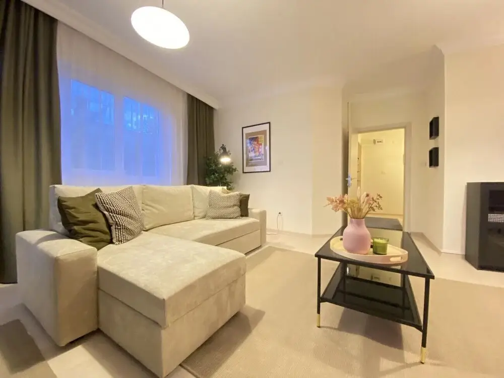 Стамбул: Missafir Modern Flat With Balcony on Bagdat Street