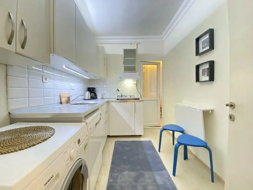 Стамбул: Missafir Modern Flat With Balcony on Bagdat Street
