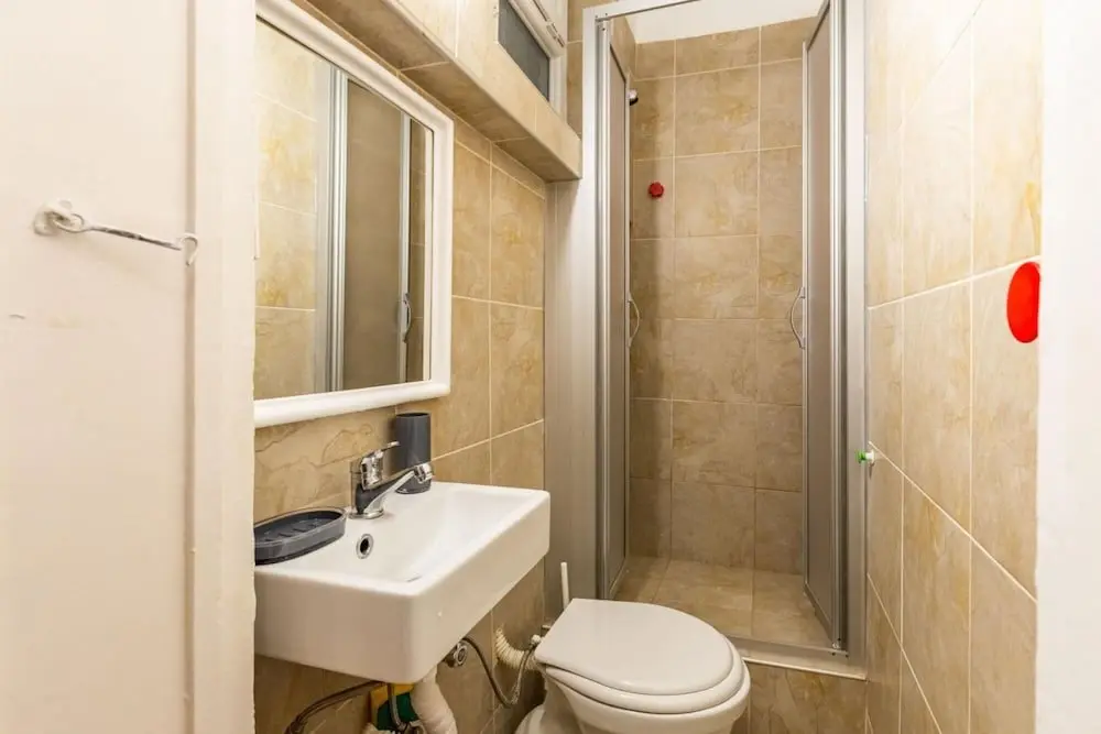Стамбул: Missafir Historical Flat With Sea View in Beyoglu