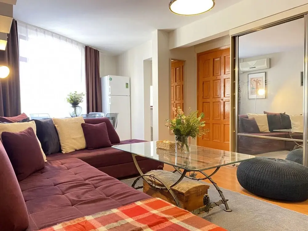 Стамбул: Central Flat With Balcony and Terrace in Sisli