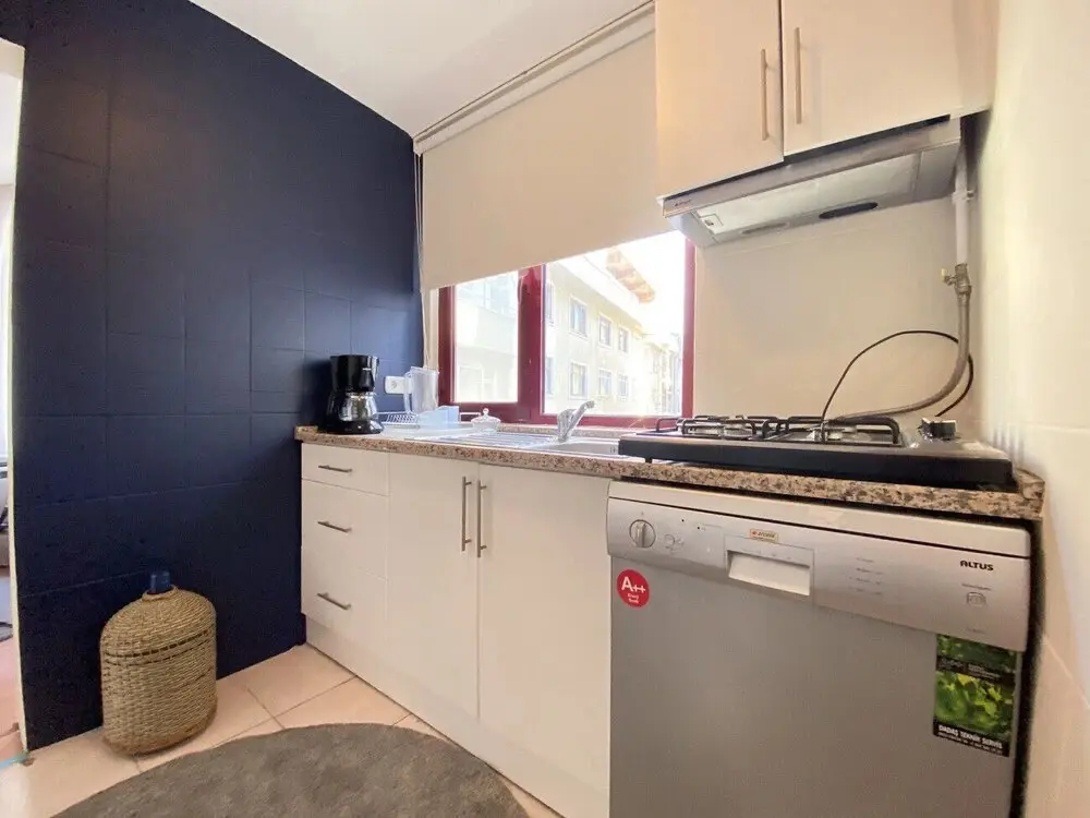 Стамбул: Central Flat With Balcony and Terrace in Sisli