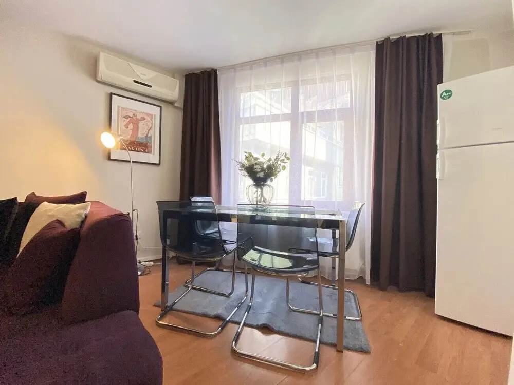 Стамбул: Central Flat With Balcony and Terrace in Sisli