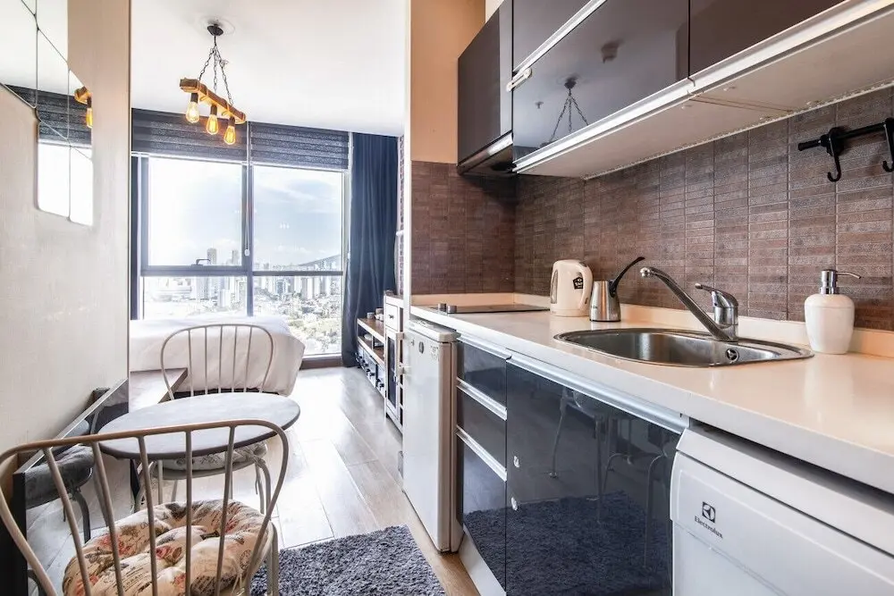 Стамбул: Central Flat With Amazing City View in Atasehir