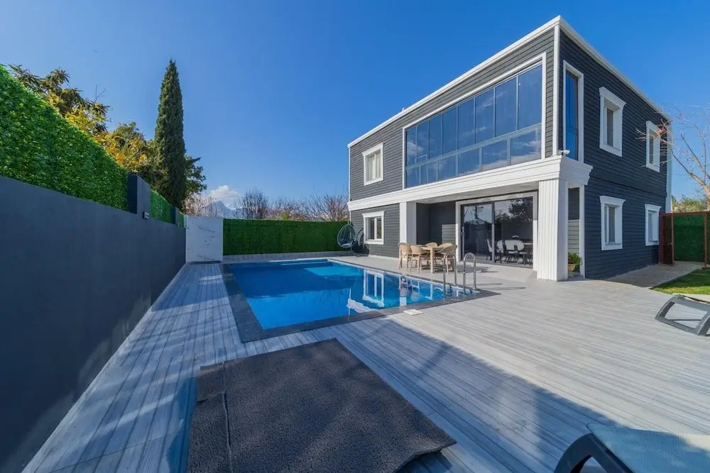 Аксеки: Villa With Pool and Backyard in Kepez