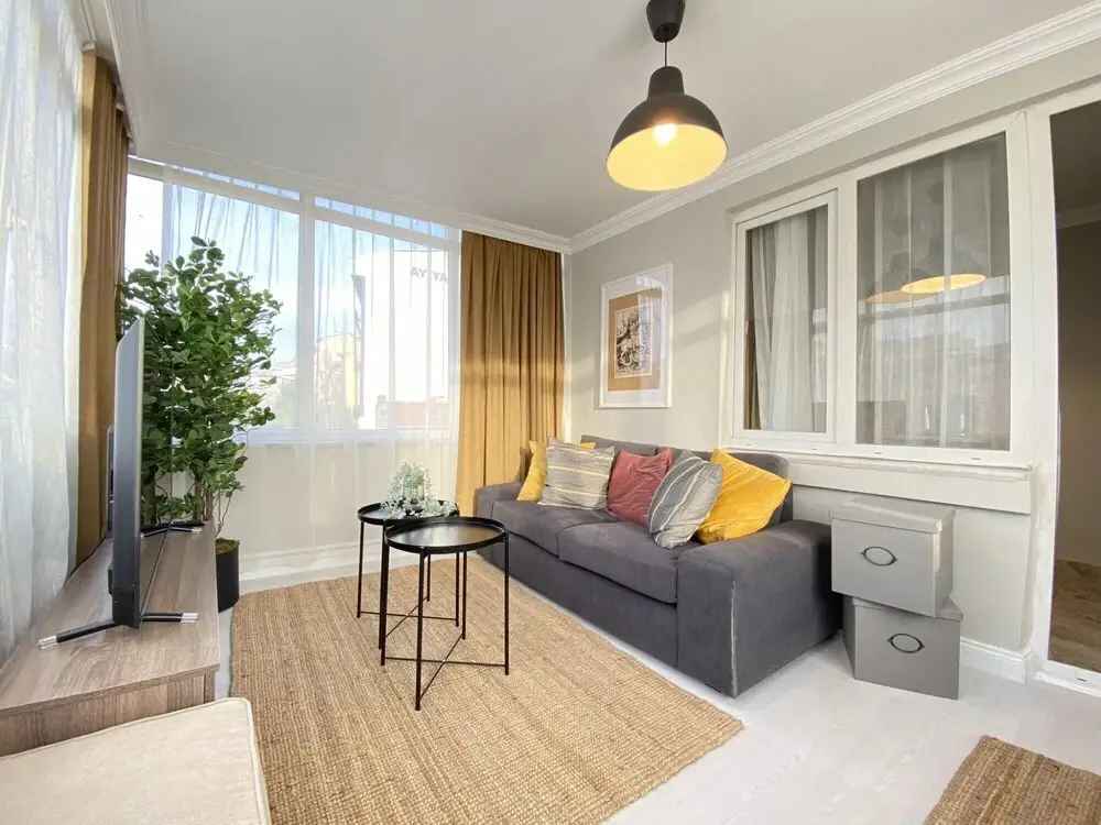 Стамбул: Central and Charming Flat With Balcony in Sisli