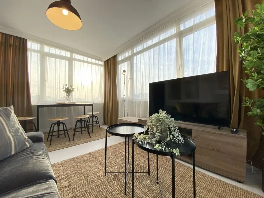 Стамбул: Central and Charming Flat With Balcony in Sisli