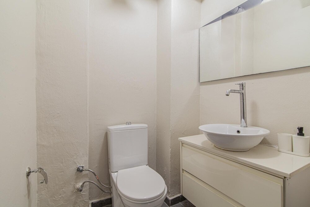 Стамбул: Charming Flat With Backyard Close to Zorlu Center