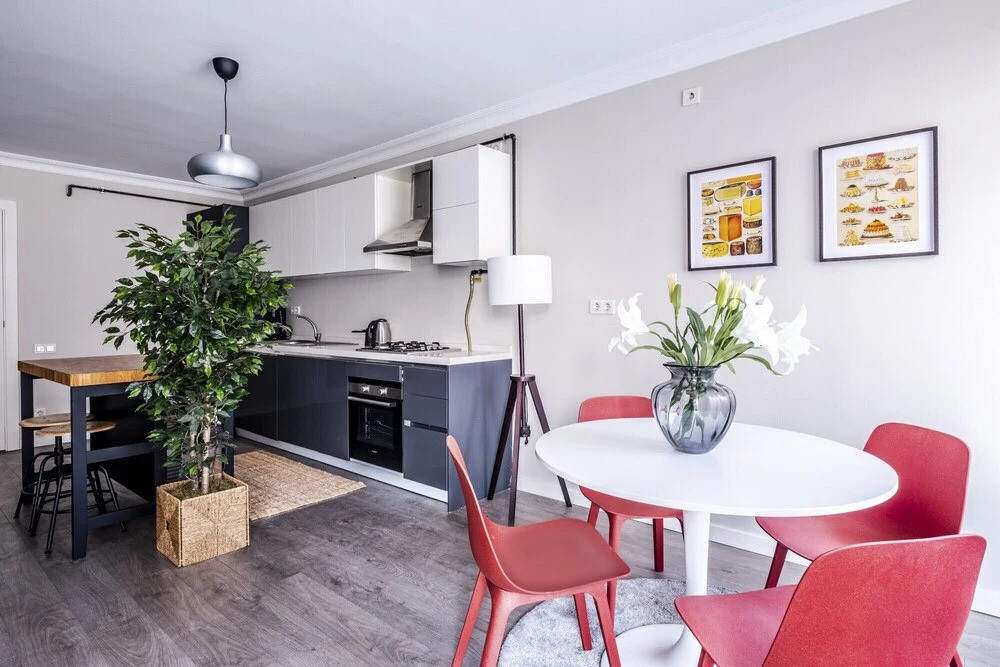 Стамбул: Central Flat With Sleek Interior in Sisli