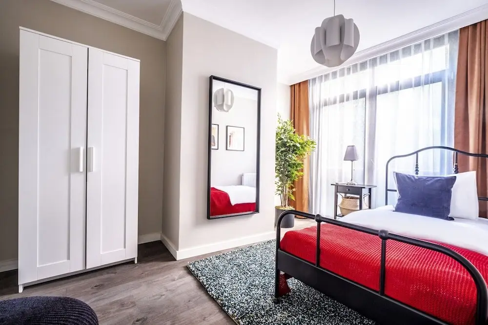 Central Flat With Sleek Interior in Sisli — фото 1
