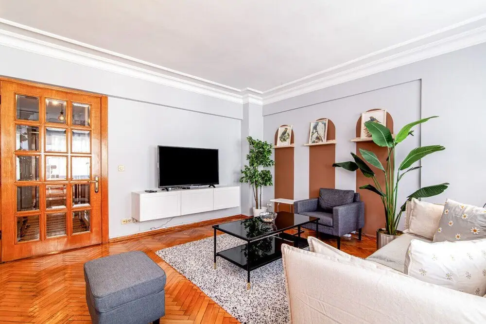 Gorgeous Flat With Lovely Balcony in Nisantasi — фото 1