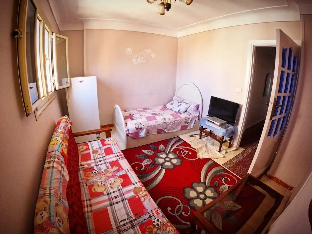 Александрия: Room in Apartment - Best Price In Downtown, Walk Everywhere