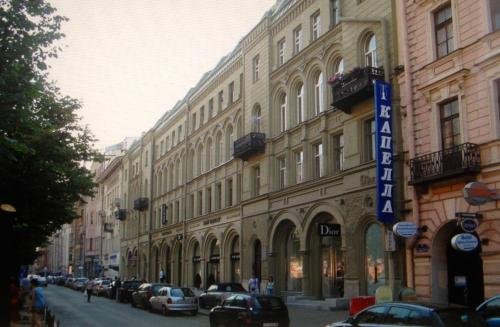 Санкт-Петербург: Apartment Bolshaya Konyushennaya 7