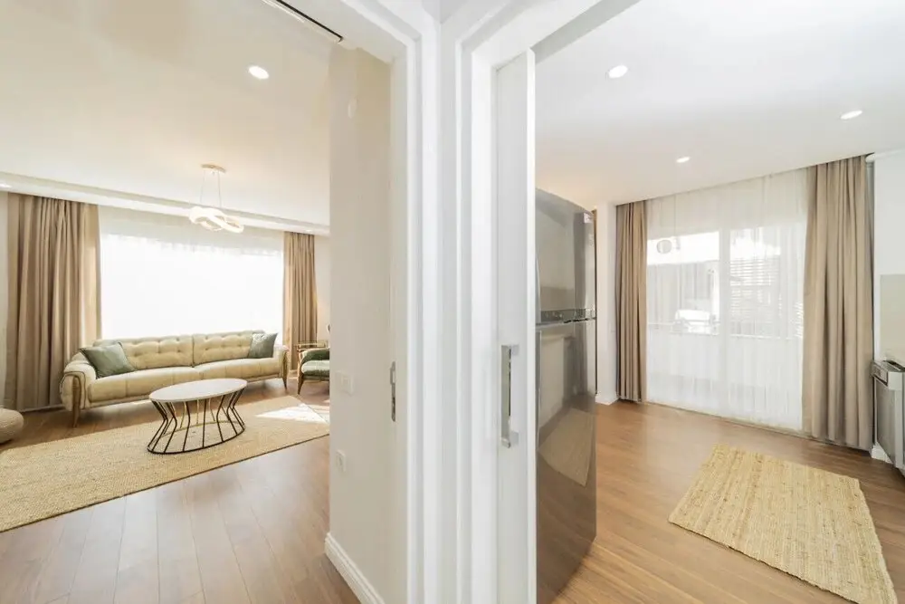 Анталья: Central Flat With Balcony Near Sea in Muratpasa