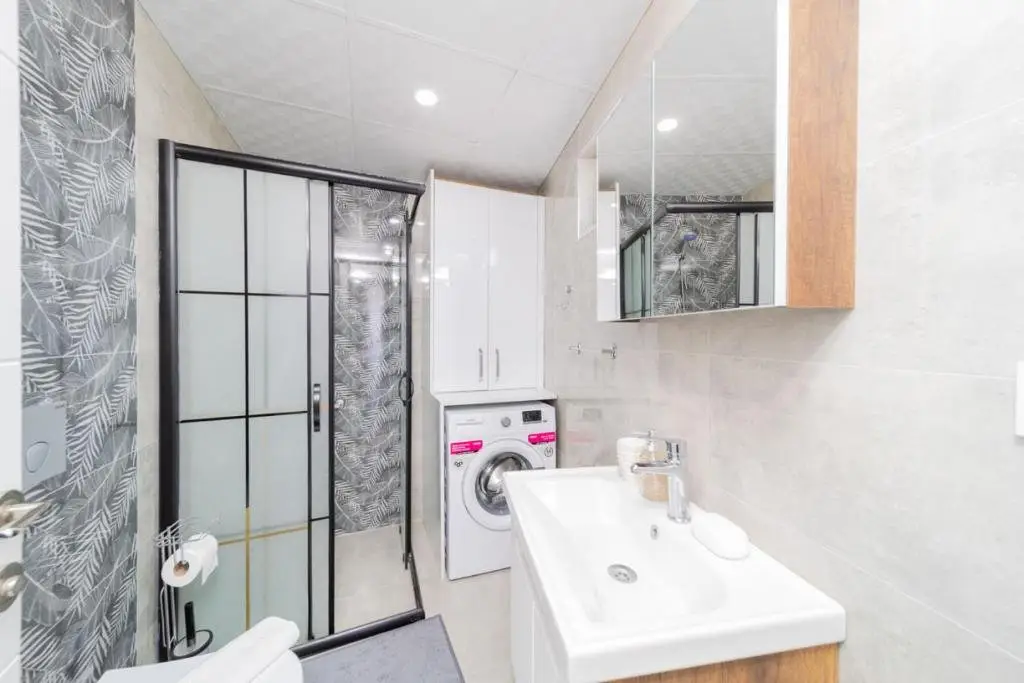 Анталья: Comfy Home With Balcony in Muratpasa
