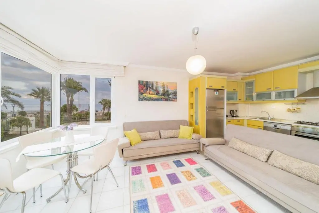 Анталья: Lovely Apartment With Shared Pool in Konyaalti