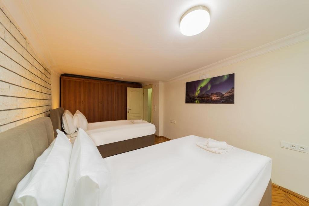 Анталья: Flat With Terrace Next To Konyaalti Beach