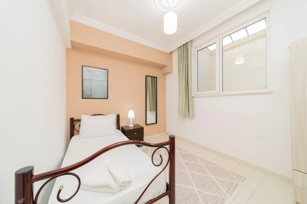 Анталья: Spacious Flat With Backyard in Muratpasa