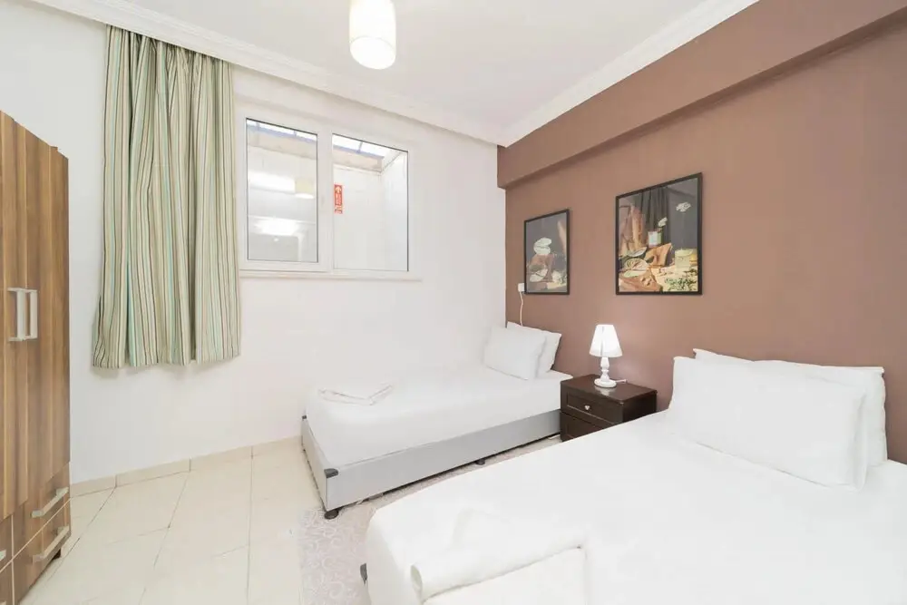 Анталья: Spacious Flat With Backyard in Muratpasa