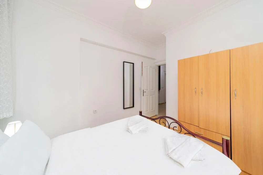 Анталья: Spacious Flat With Backyard in Muratpasa