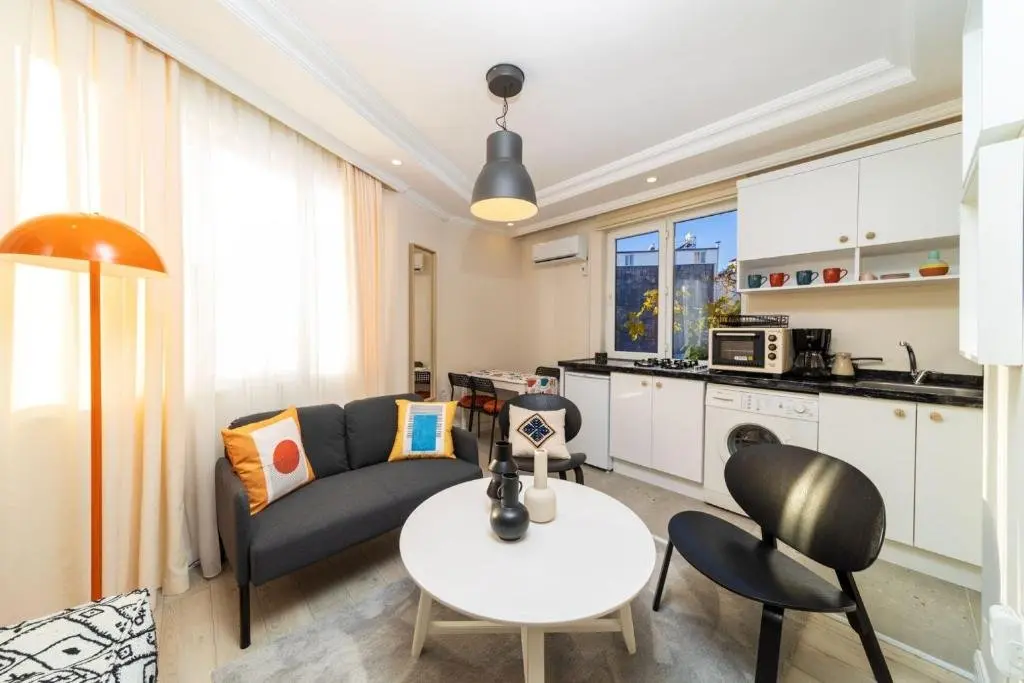 Анталья: Vibrant and Central Apartment in Muratpasa