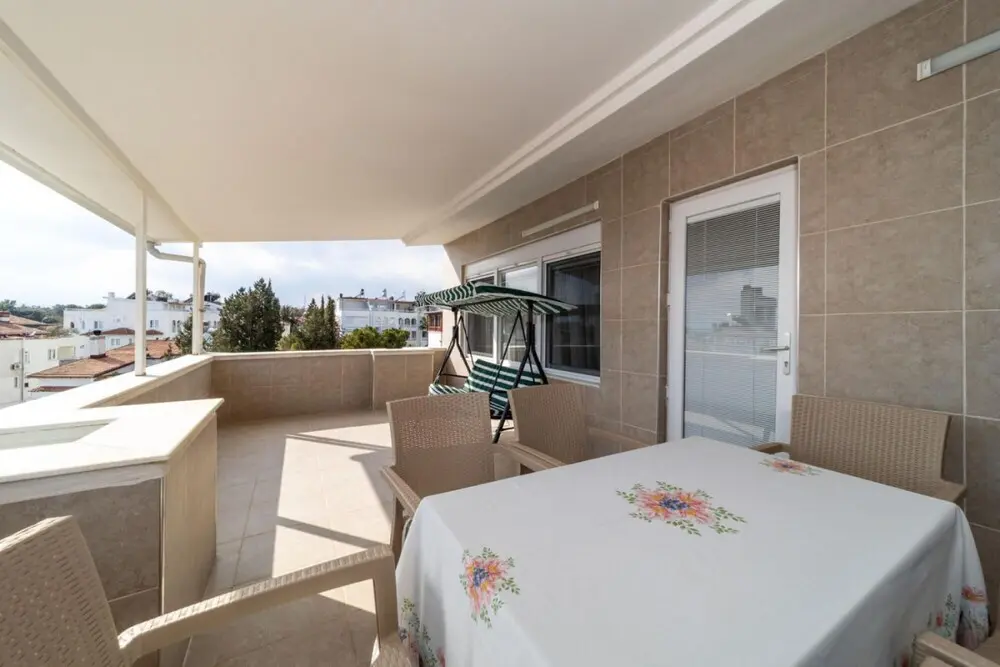 Анталья: Spacious and Central Apartment near Lara Beach in Muratpasa, Antalya