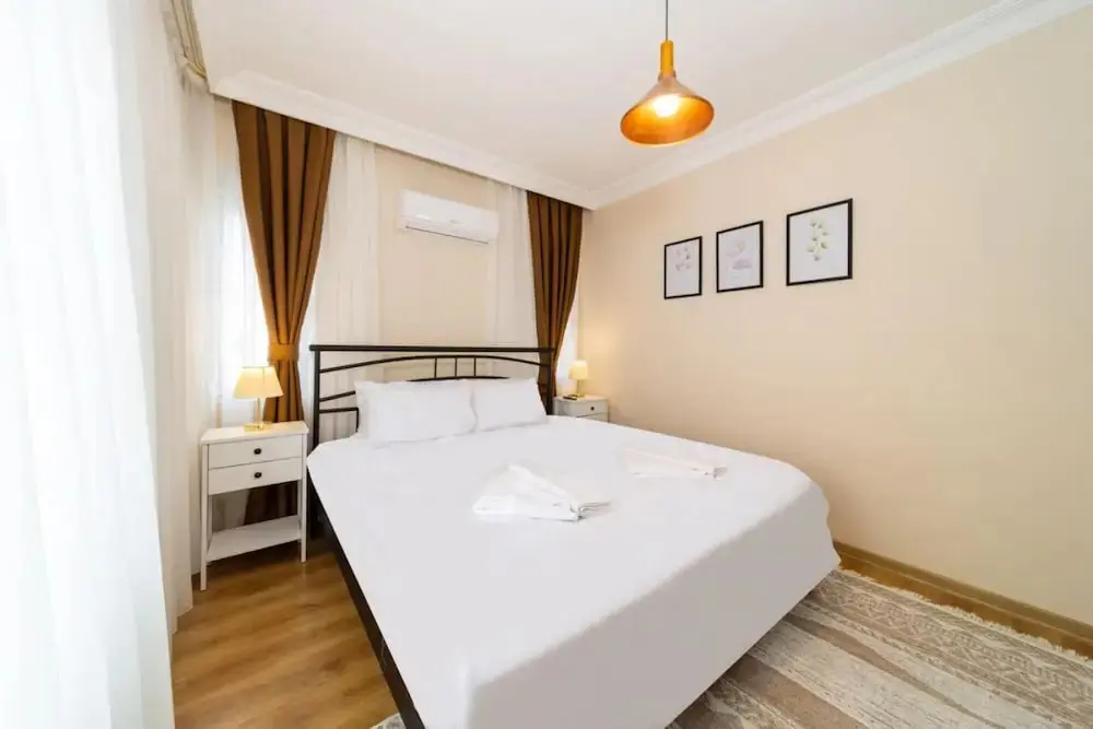 Анталья: Spacious and Central Apartment near Lara Beach in Muratpasa, Antalya
