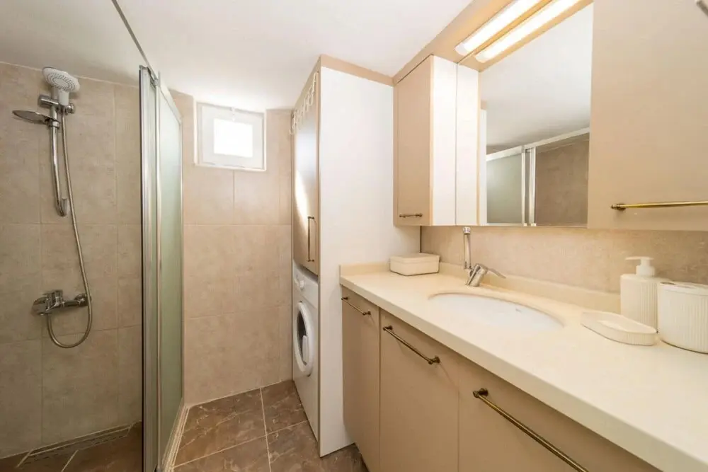Анталья: Spacious and Central Apartment near Lara Beach in Muratpasa, Antalya