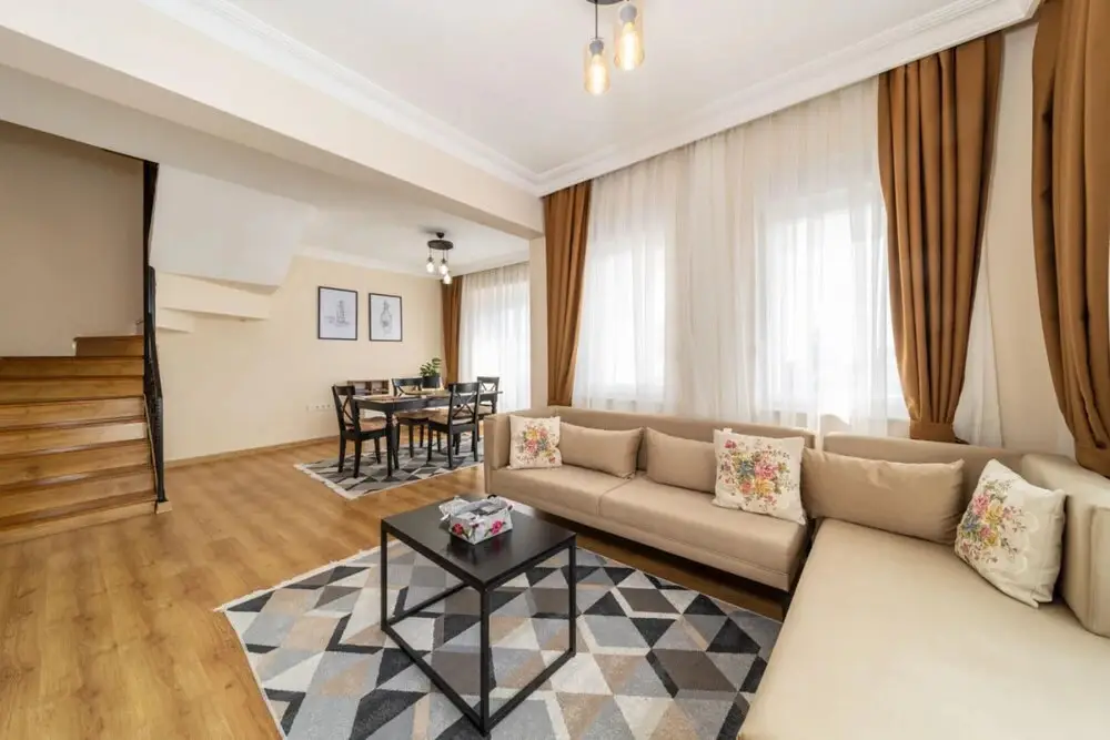 Анталья: Spacious and Central Apartment near Lara Beach in Muratpasa, Antalya