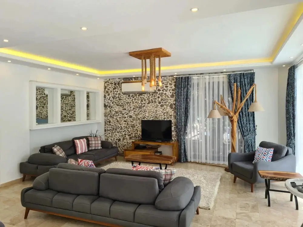 Анталья: Villa With Jacuzzi Pool and Backyard in Kalkan
