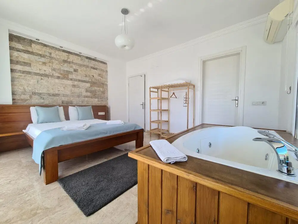 Анталья: Villa With Jacuzzi Pool and Backyard in Kalkan