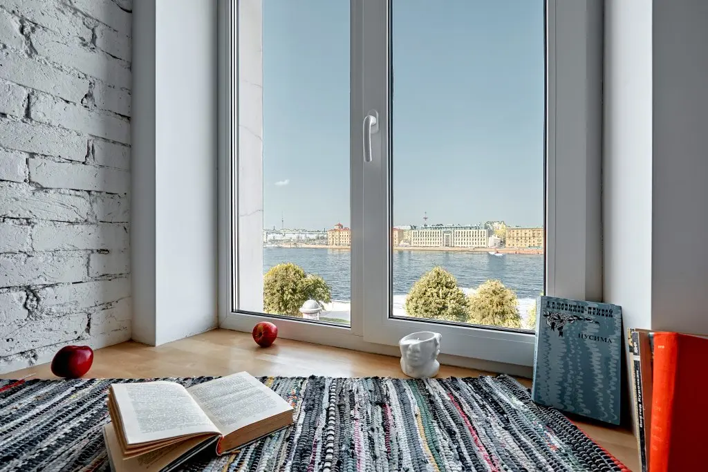 Санкт-Петербург: Апартаменты Studio 7 Neva View с видом на Неву