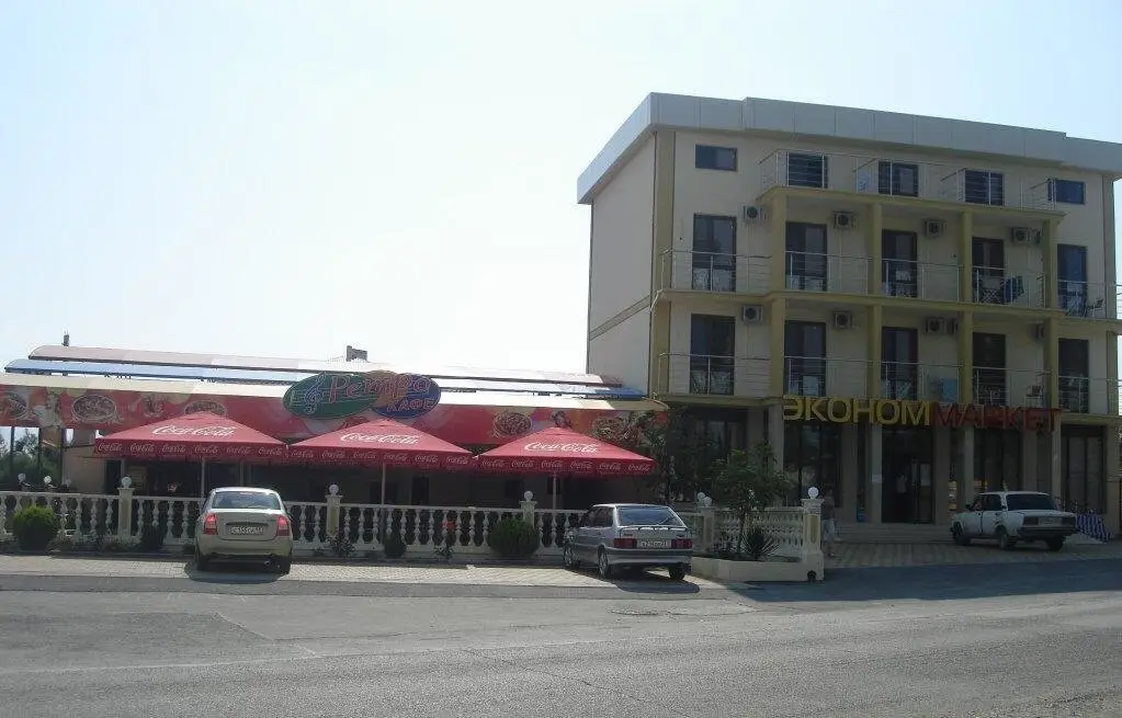 Архипо-Осиповка: Guest House Moreleto