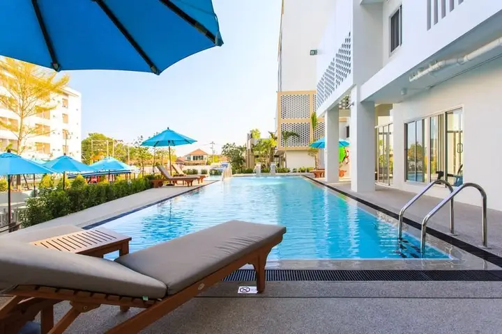 Муанг: Recenta Suite Phuket Suanluang