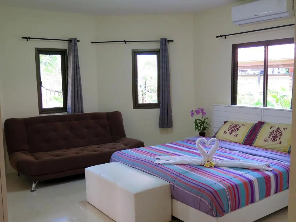 Паттайя: GARDEN VILLA - PATTAYA HOLIDAY HOUSE WALKING STREET 4 bedrooms