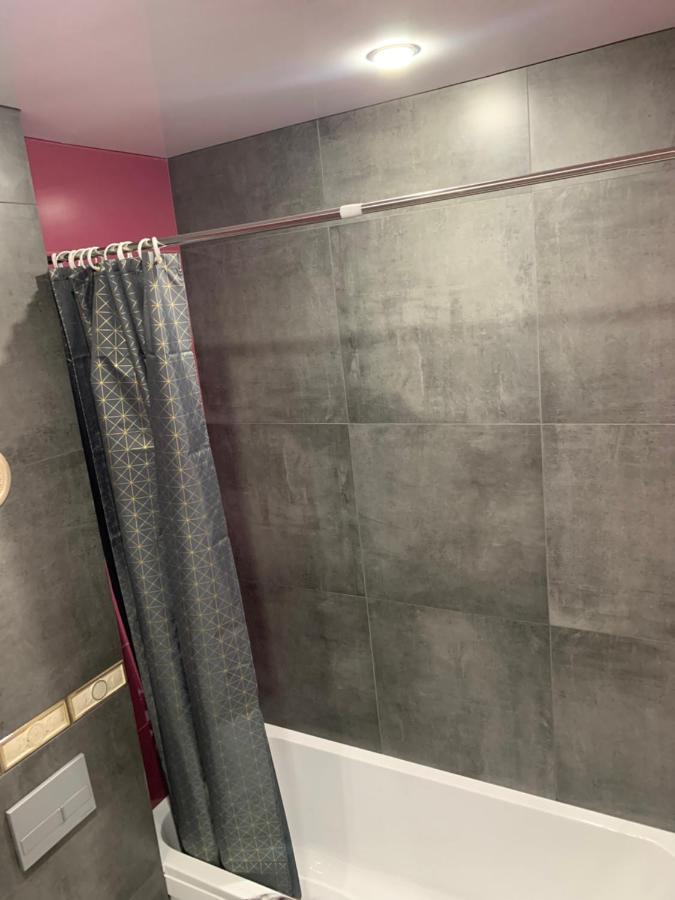 Тюмень: Апартаменты SALUT
