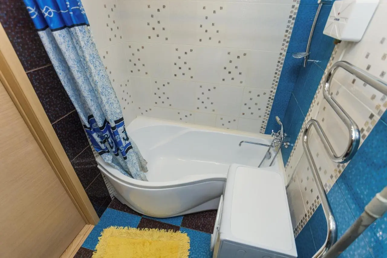 Тюмень: Новая квартира ТЦ Остров