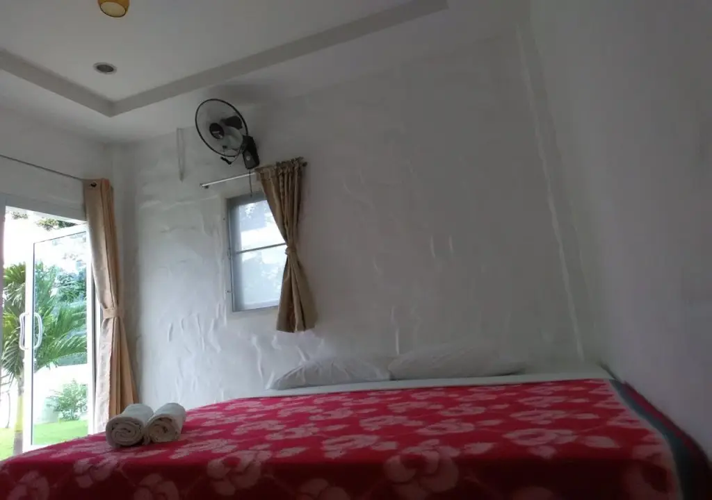 Пак-Чонг: White Rock Resort Pak Chong