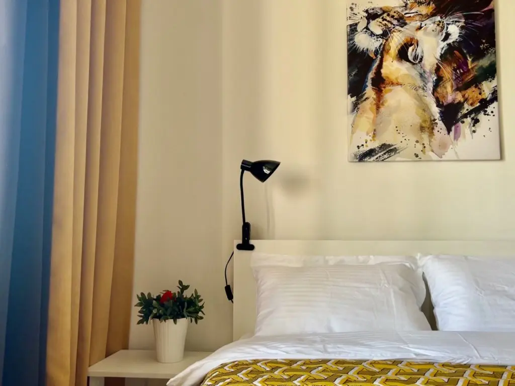 Санкт-Петербург: Апартаменты RoomyRoom Yellow