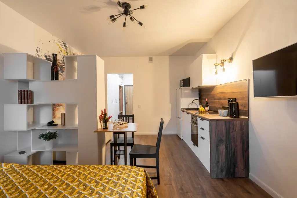 Санкт-Петербург: Апартаменты RoomyRoom Yellow