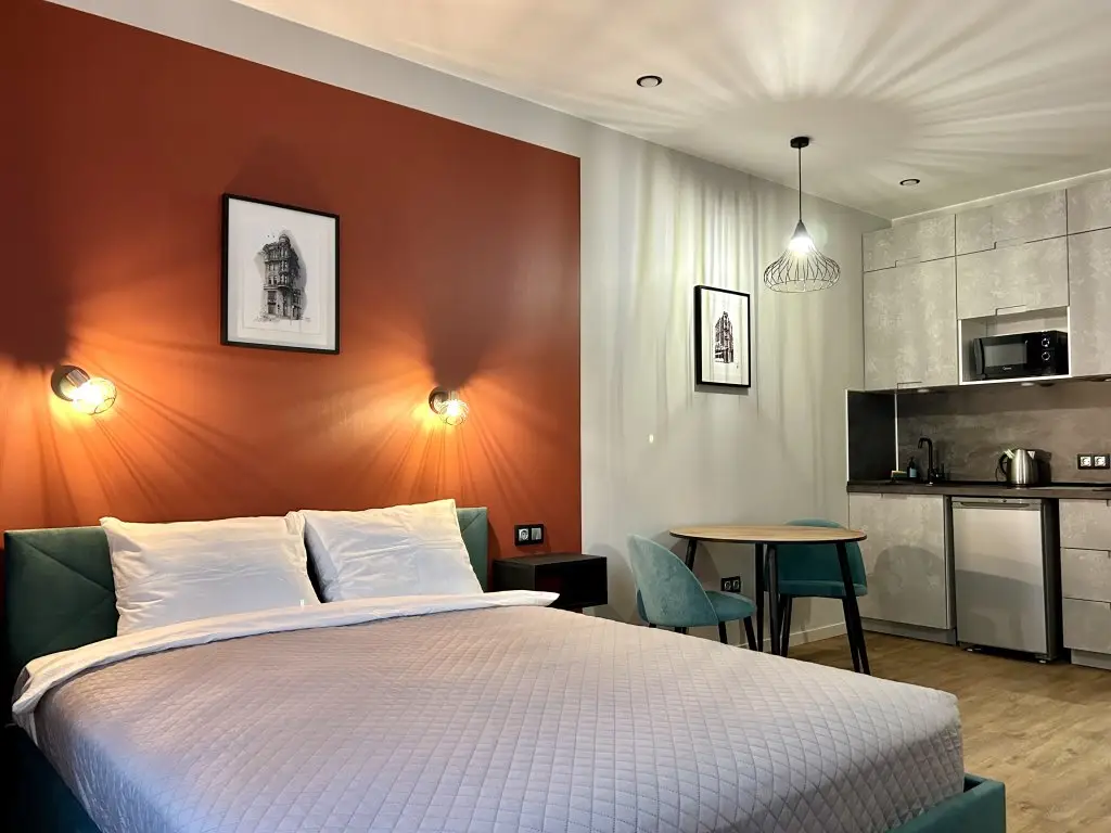 Санкт-Петербург: Апартаменты RoomyRoom Богатырский