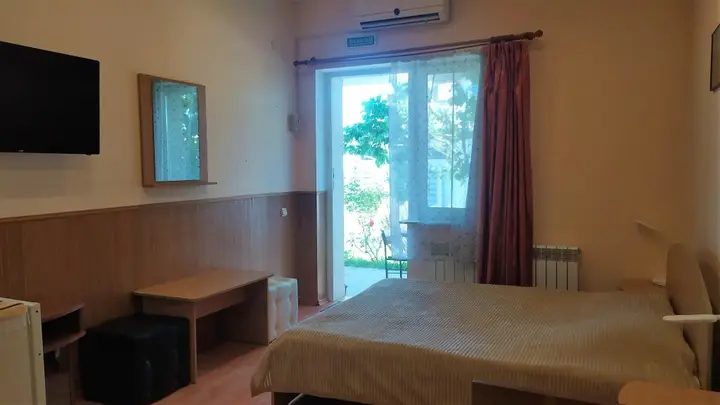 Севастополь: Guest House Rebekka