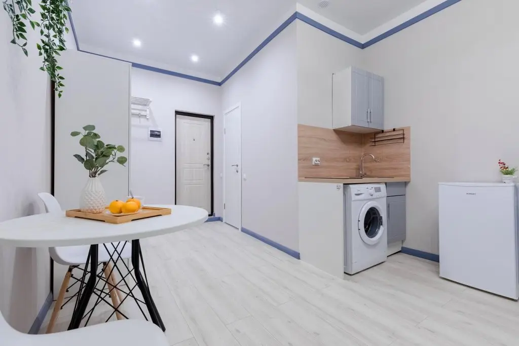 Санкт-Петербург: Apartments On Lotsmanskaya Street
