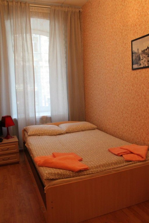 Санкт-Петербург: Белинский