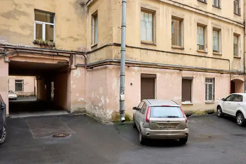 Apartment for weekend on Perekupnaya Lane — фото 1