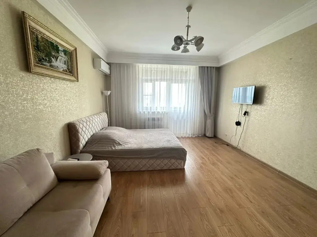 Минеральные Воды: V Mineralnykh Vodakh s vidom na Zmeyku Apartments
