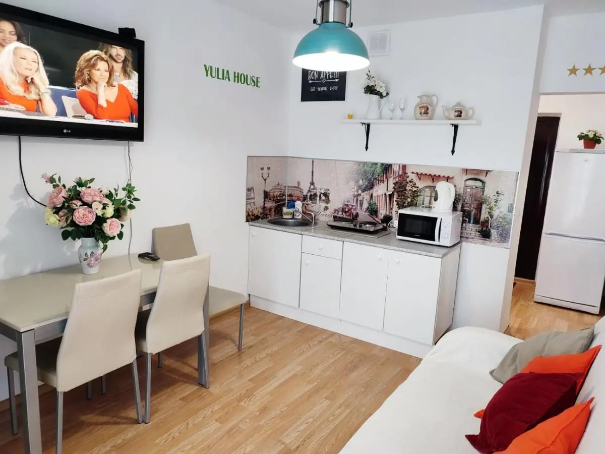 Тюмень: Yulia House