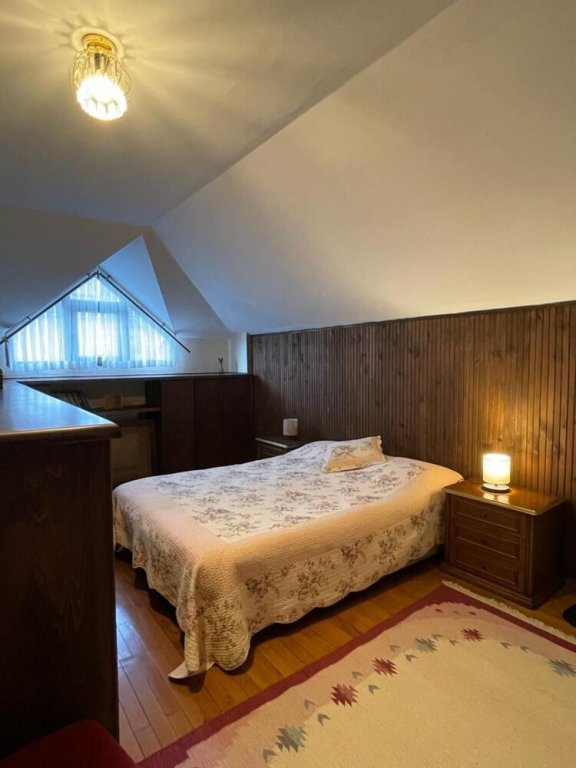 Стамбул: Full Furnished Cozy Rooftop 2 1 Flat In Maltepe